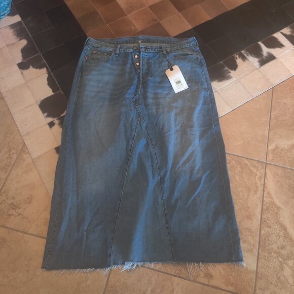 Levi's Ganni collection denim skirt size 2x New - Picture 1 of 6